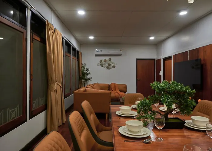 Arta House * بانكوك