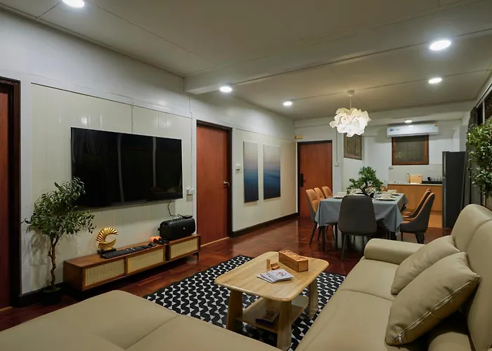 Arta House *